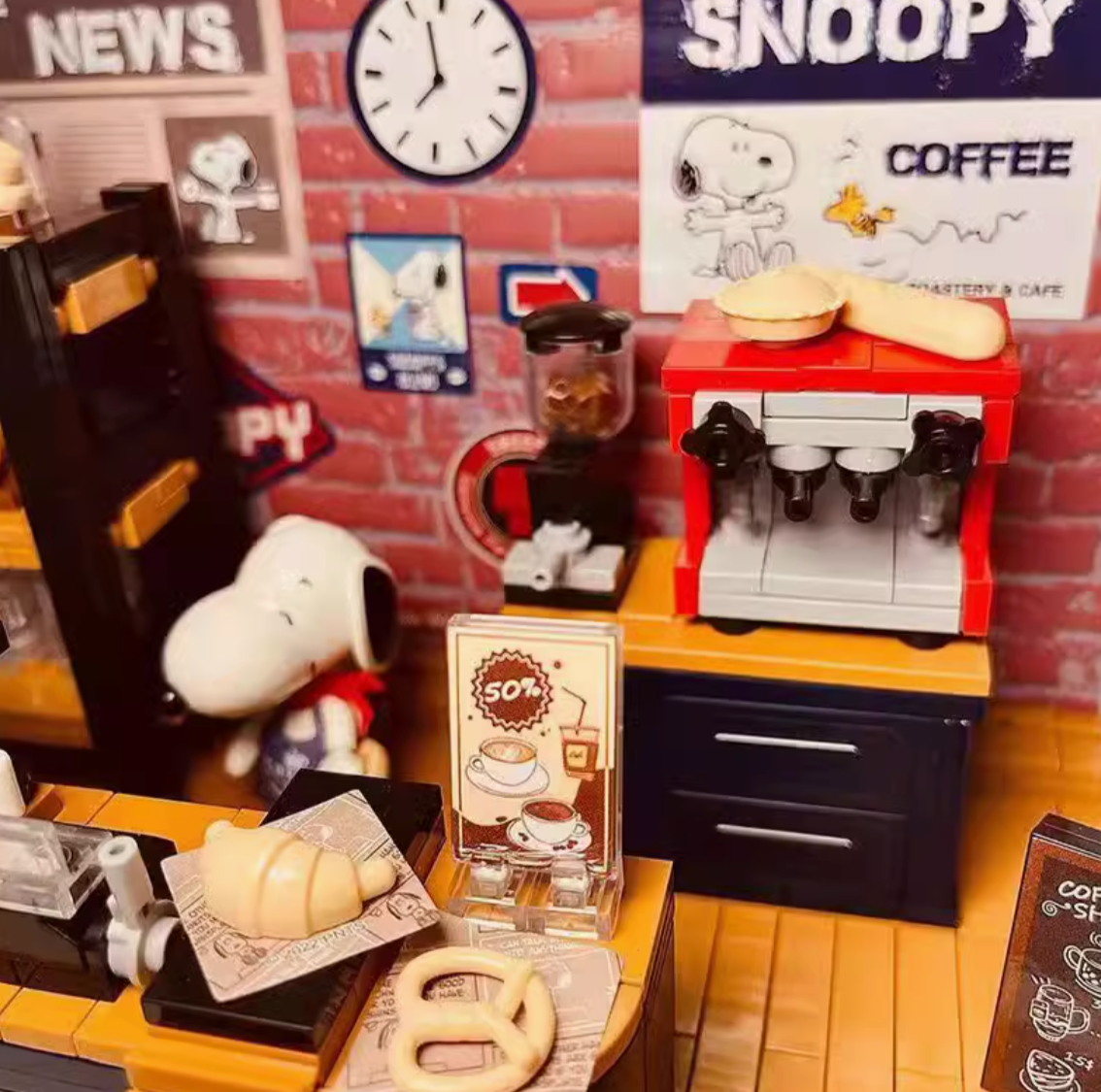 Snoopy Coffee Shop